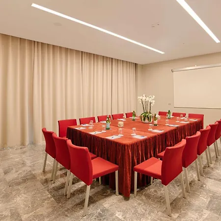 Nh ジョリー ラ スペッツィア 4*