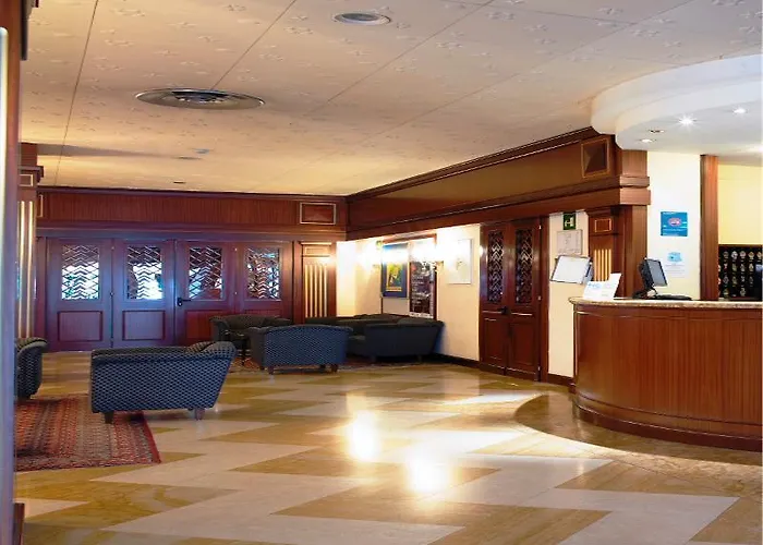 Nh拉斯伯泽亚酒店 酒店