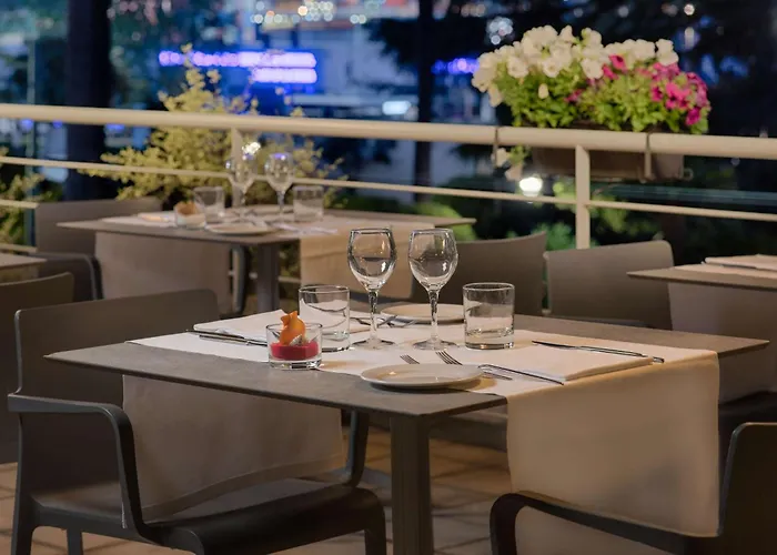 酒店 Nh拉斯伯泽亚酒店 4*