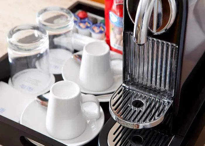 酒店 Nh拉斯伯泽亚酒店 4*